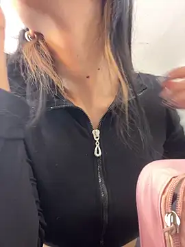 VioletaHills  online show from 03.04.26