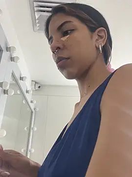 VioletaHills  online show from 03.25.26