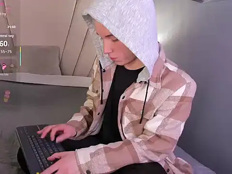hollannd  online show from 07.03.26