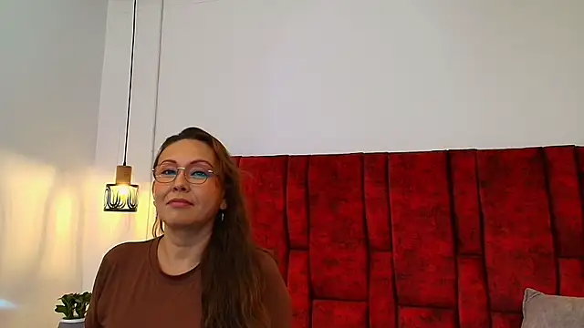 Snapshot of _Monaliza_ chatting on 05.16.26 Monaliza online show from 05.16.26