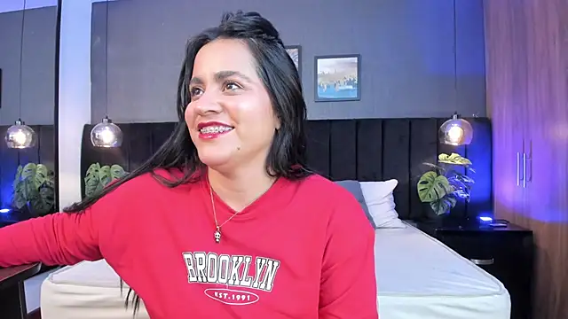 Snapshot of alejandra__garcia chatting on 07.07.26 alejandra garcia online show from 07.07.26