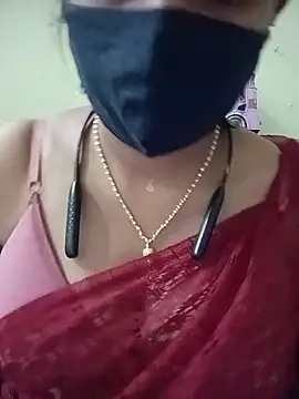 Snapshot of Tamil_Rani- chatting on 08.04.26 Tamil Rani- online show from 08.04.26