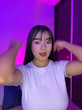 Sophia Wy online show from 04.25.26