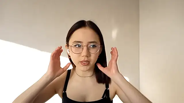 Snapshot of SolvedGlobe chatting on 03.14.26 SolvedGlobe online show from 03.14.26