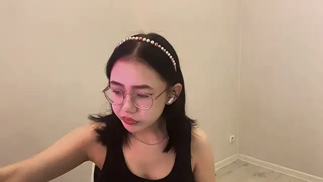 SolvedGlobe online show from 05.04.26