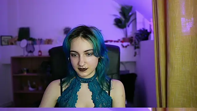 stacy  x3 online show from 04.18.26