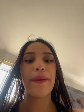 Mia-villalobos online show from 04.06.26