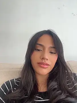Mia-villalobos online show from 06.17.26