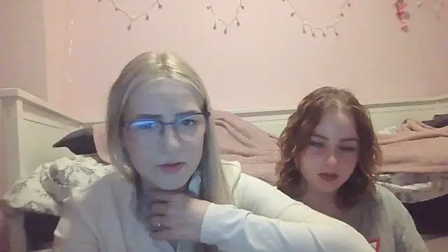 Kiss To Remember online show from 03.22.26