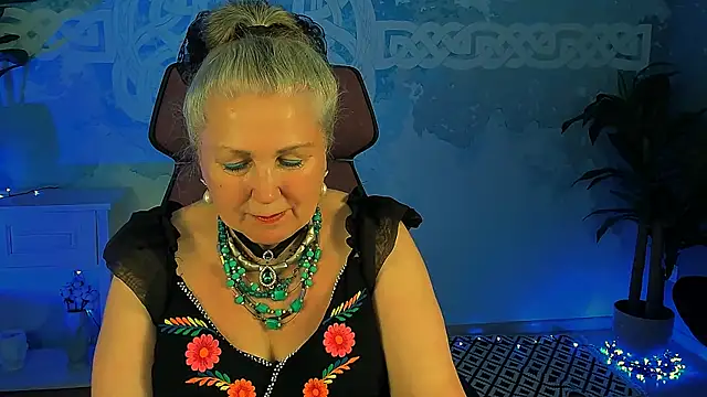 LilaMaharani online show from 05.18.26