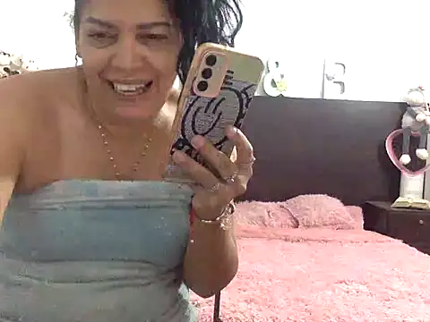 mommy-Milf online show from 03.04.26