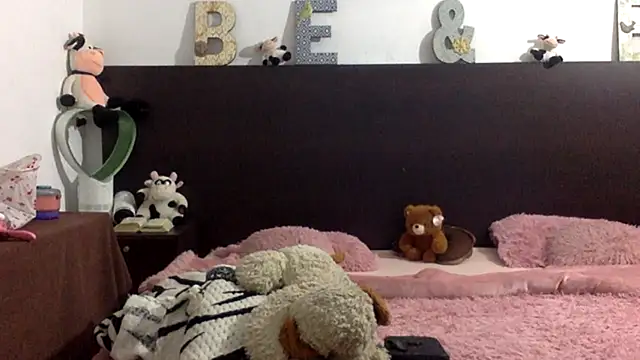 mommy-Milf online show from 04.14.26