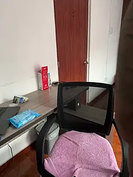 Emi rousse online show from 03.18.26