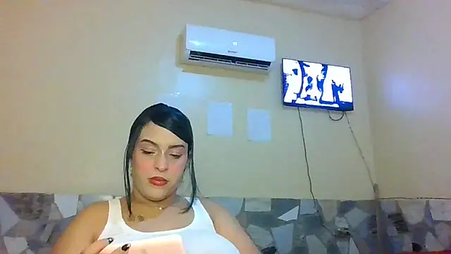 Snapshot of Athenasnew chatting on 04.18.26 Athenasnew online show from 04.18.26