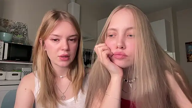 cyberl0ve  online show from 03.05.26