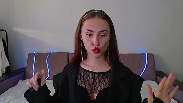 yourameliaa online show from 04.20.26