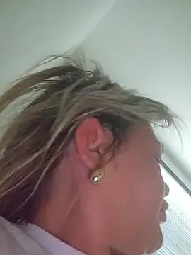 CarmenCapricorn online show from 03.03.26