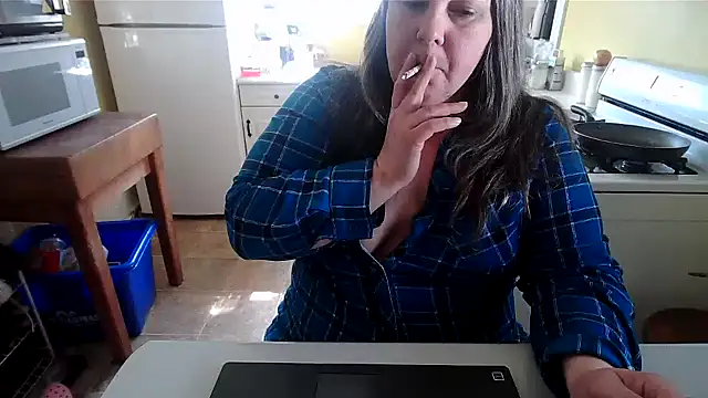smalltowntrouble online show from 04.24.26