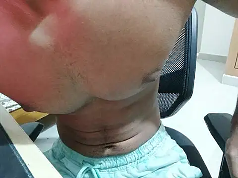 kratosTheHunk online show from 04.21.26