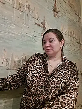LaraHarper online show from 04.20.26