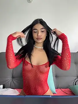 Bella Smithe online show from 04.28.26