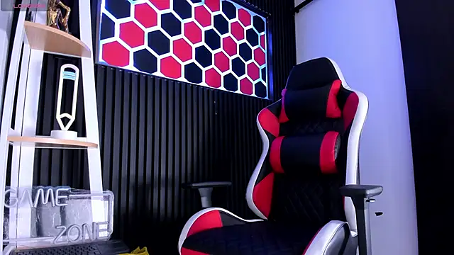 Max Hader  online show from 03.14.26