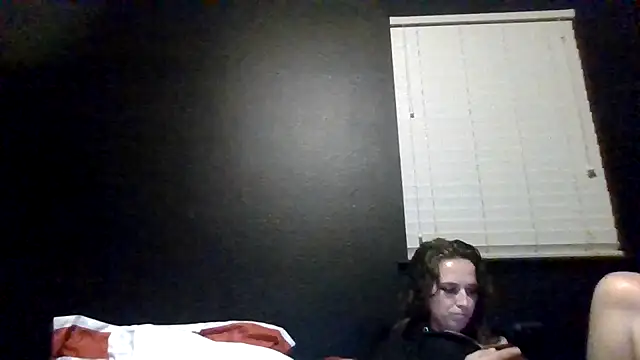 TallHungandCloudy69 online show from 05.18.26
