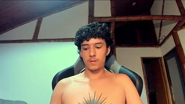 santi young twink online show from 03.02.26