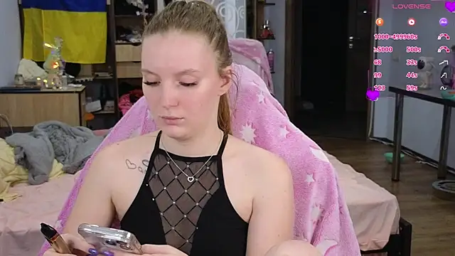 Snapshot of Mary_Blu chatting on 02.28.26 Mary Blu online show from 02.28.26