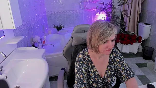 BettyGibsonn online show from 04.24.26