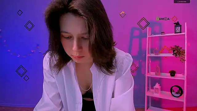 Snapshot of aria_wild_ chatting on 04.23.26 aria wild online show from 04.23.26