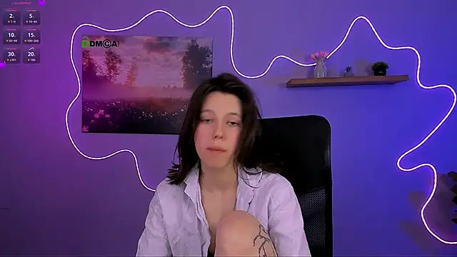 Snapshot of aria_wild_ chatting on 05.28.26 aria wild online show from 05.28.26