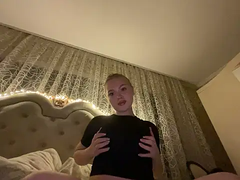 Maria Smitt online show from 03.04.26