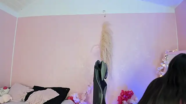 Emily Roussee online show from 07.22.26