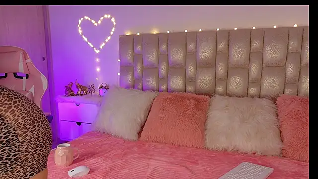 BlossomNicol online show from 03.14.26