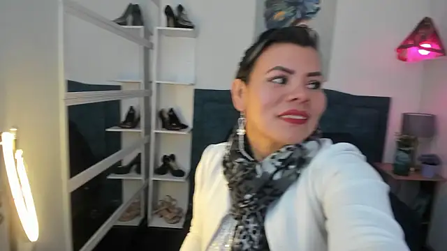 KiaraXMilf online show from 03.21.26