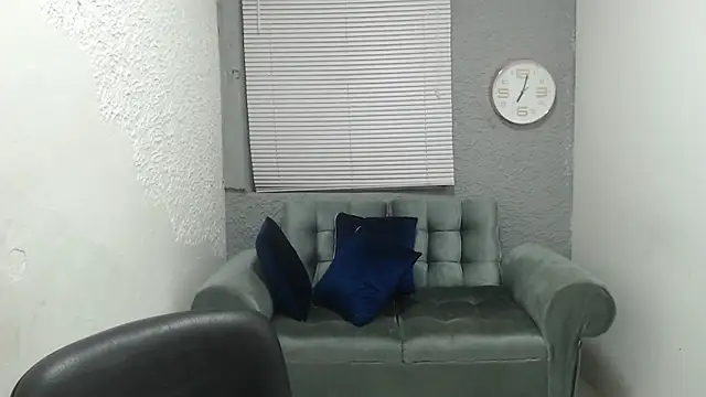 Snapshot of kimmyfuckass chatting on 04.28.26 kimmyfuckass online show from 04.28.26