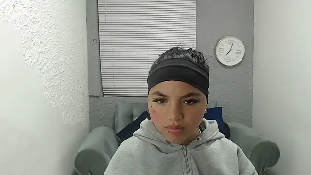 Snapshot of kimmyfuckass chatting on 05.14.26 kimmyfuckass online show from 05.14.26