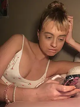 Snapshot of MadeYaLookx chatting on 03.03.26 MadeYaLookx online show from 03.03.26