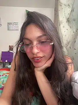 Snapshot of SweetCherry__ chatting on 05.19.26 SweetCherry online show from 05.19.26