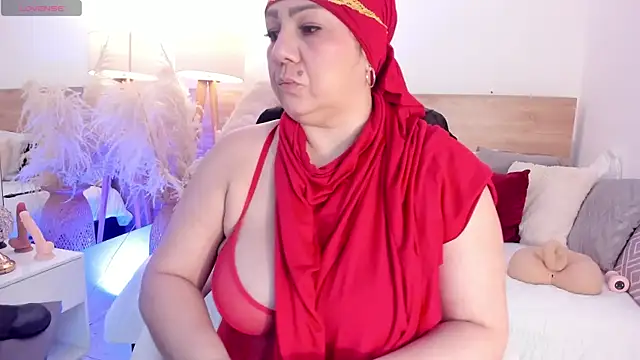 Snapshot of _Azahaaraa_ chatting on 07.23.26 Azahaaraa online show from 07.23.26