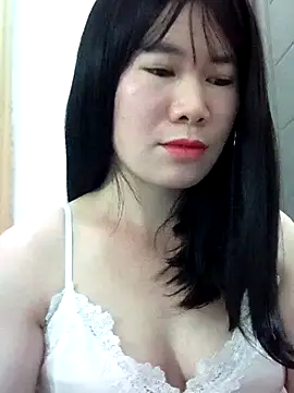 Snapshot of Bondgirl_9 chatting on 06.11.26 Bondgirl 9 online show from 06.11.26