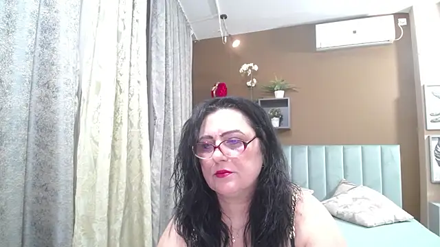 ValerieSmiths online show from 03.08.26