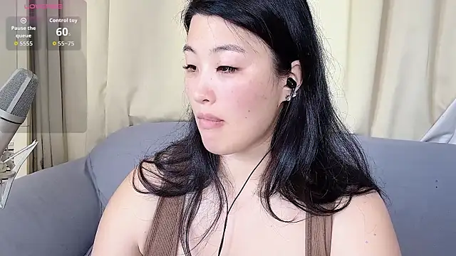 Snapshot of Tavie1744 chatting on 05.14.26 Tavie1744 online show from 05.14.26