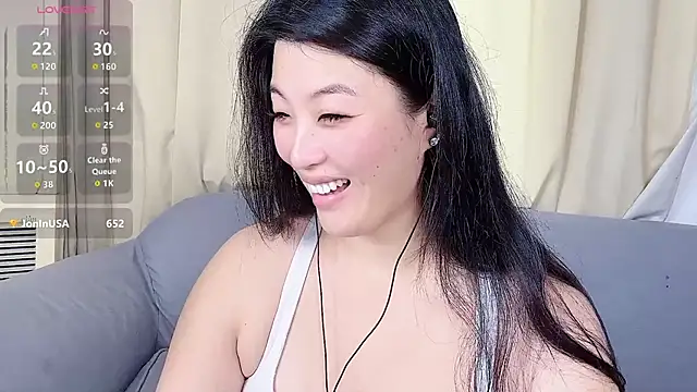 Tavie1744 online show from 06.27.26