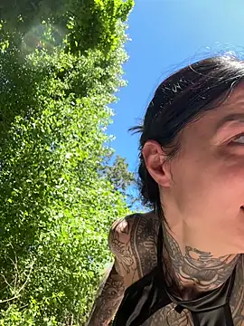 SkinnyLilly online show from 05.27.26