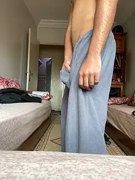 Snapshot of mmonnsterr chatting on 03.19.26 mmonnsterr online show from 03.19.26