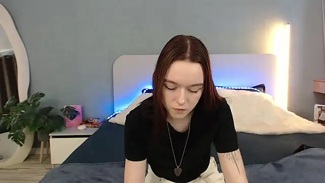 SunyLily online show from 04.22.26