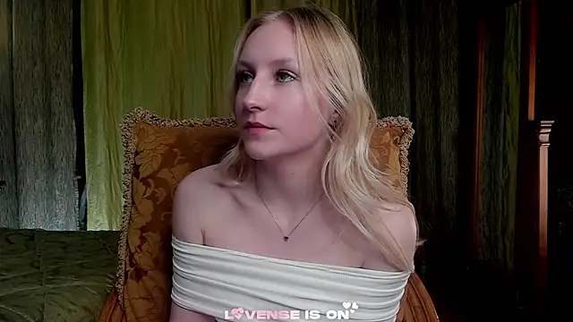 CatarinaGulla online show from 04.18.26