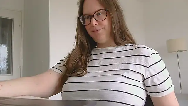 CelineThompson online show from 05.15.26